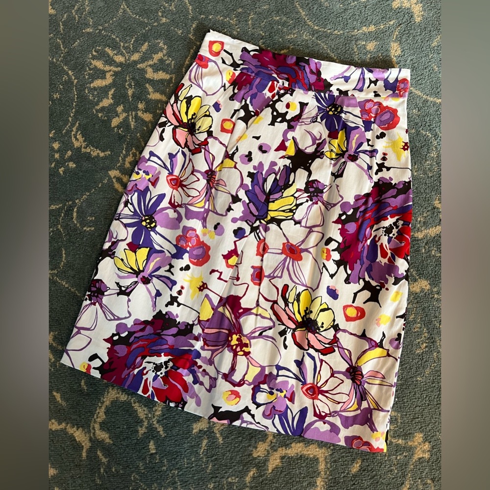 Elie Tahari pencil skirt